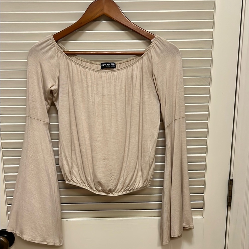 Popular Basics Blouse with Bell Sleeves and Pleated Details in Cream, Size Small